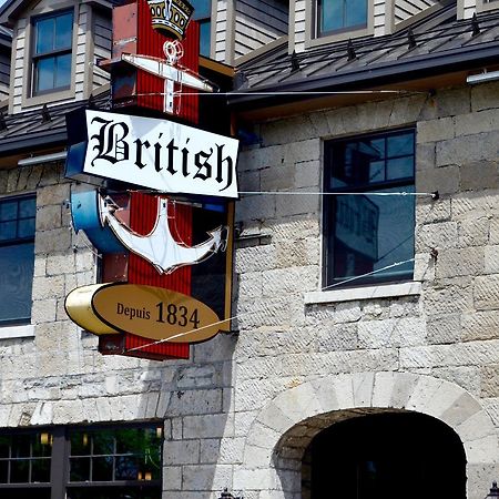 British Hotel And Public House Гатино Екстериор снимка
